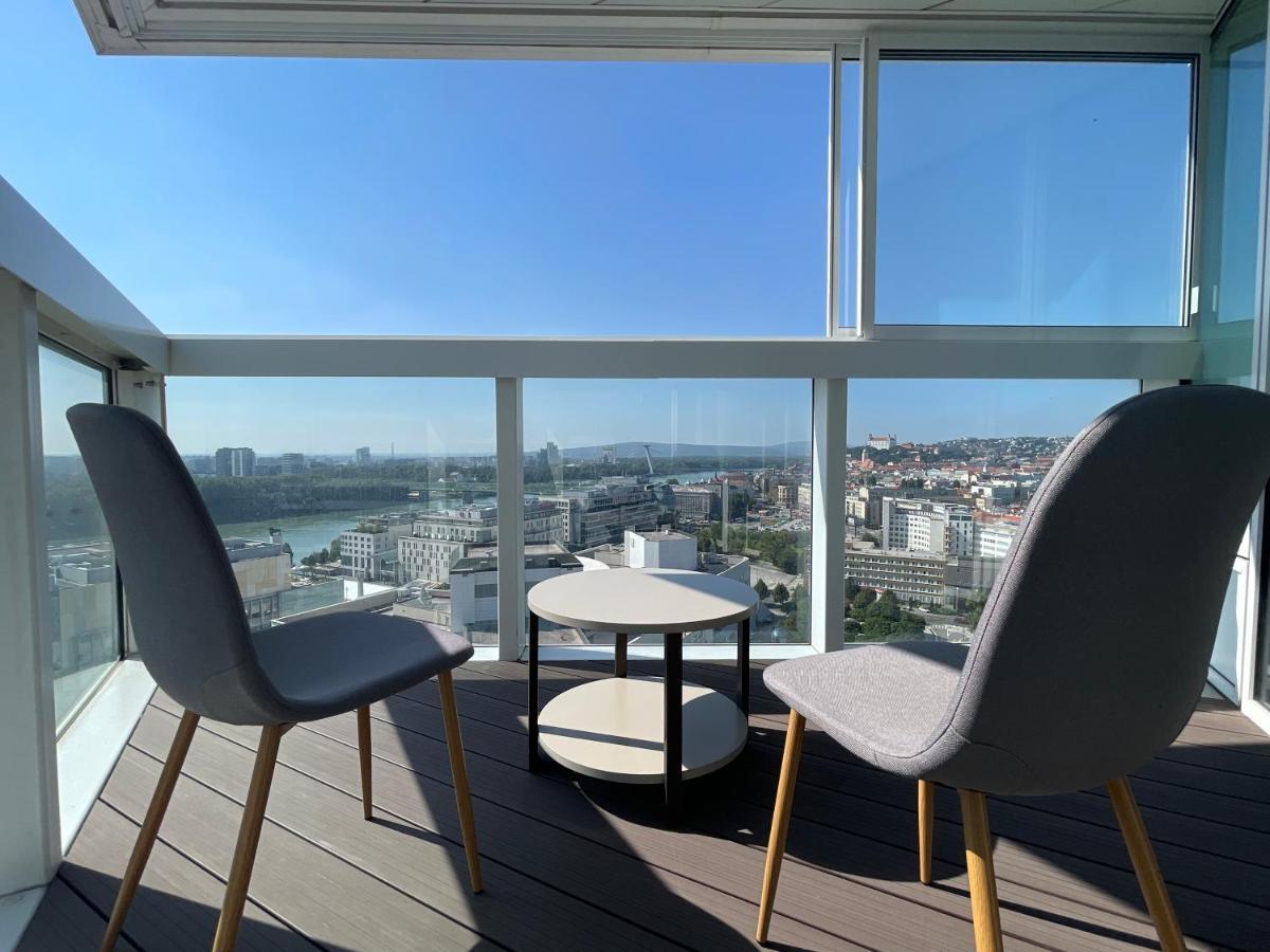 Sag Panorama Apartment 3 Rooms 19Th Floor Great View Free Parking Bratislava Exterior photo