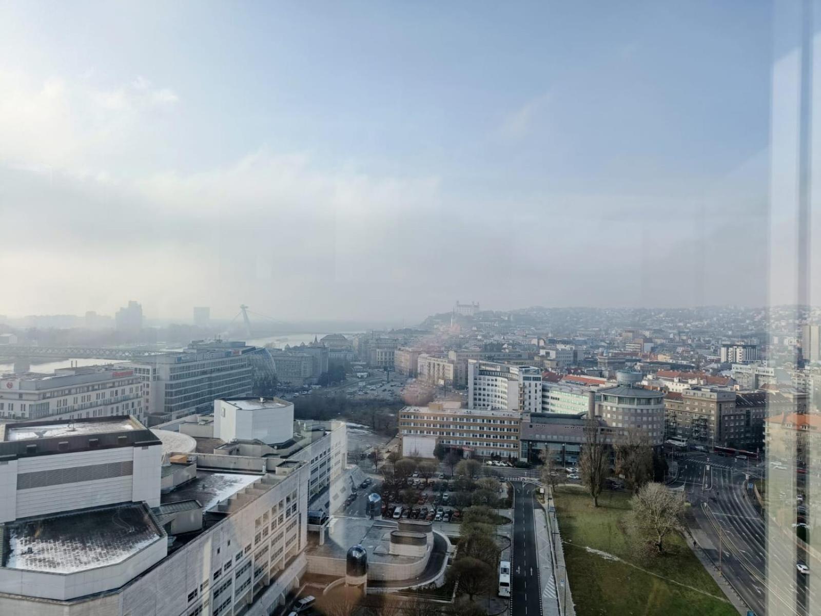 Sag Panorama Apartment 3 Rooms 19Th Floor Great View Free Parking Bratislava Exterior photo